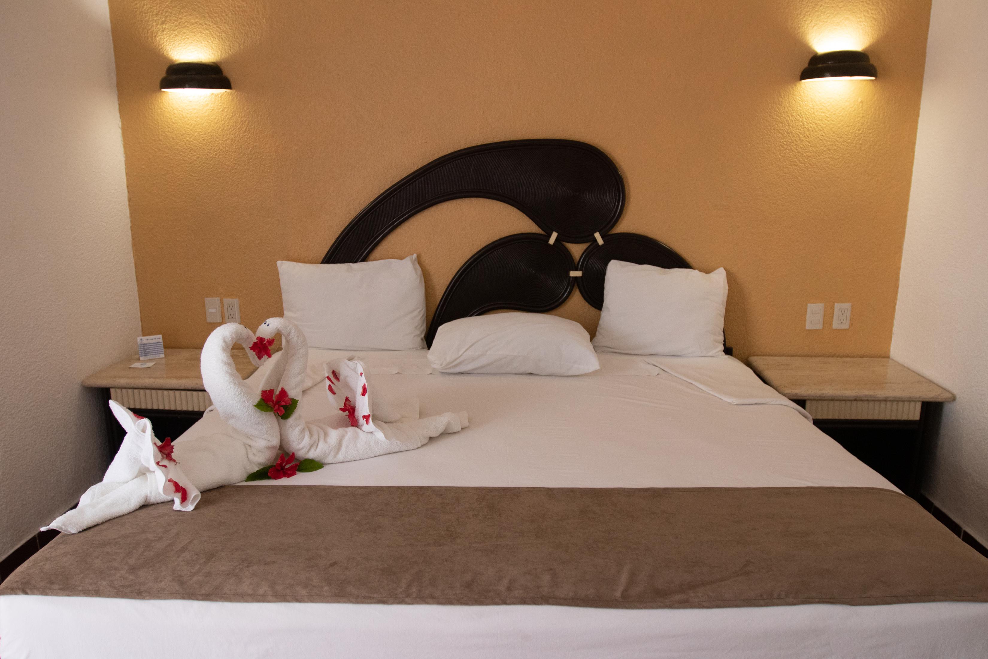 Qualton Club Ixtapa All Inclusive Exterior photo